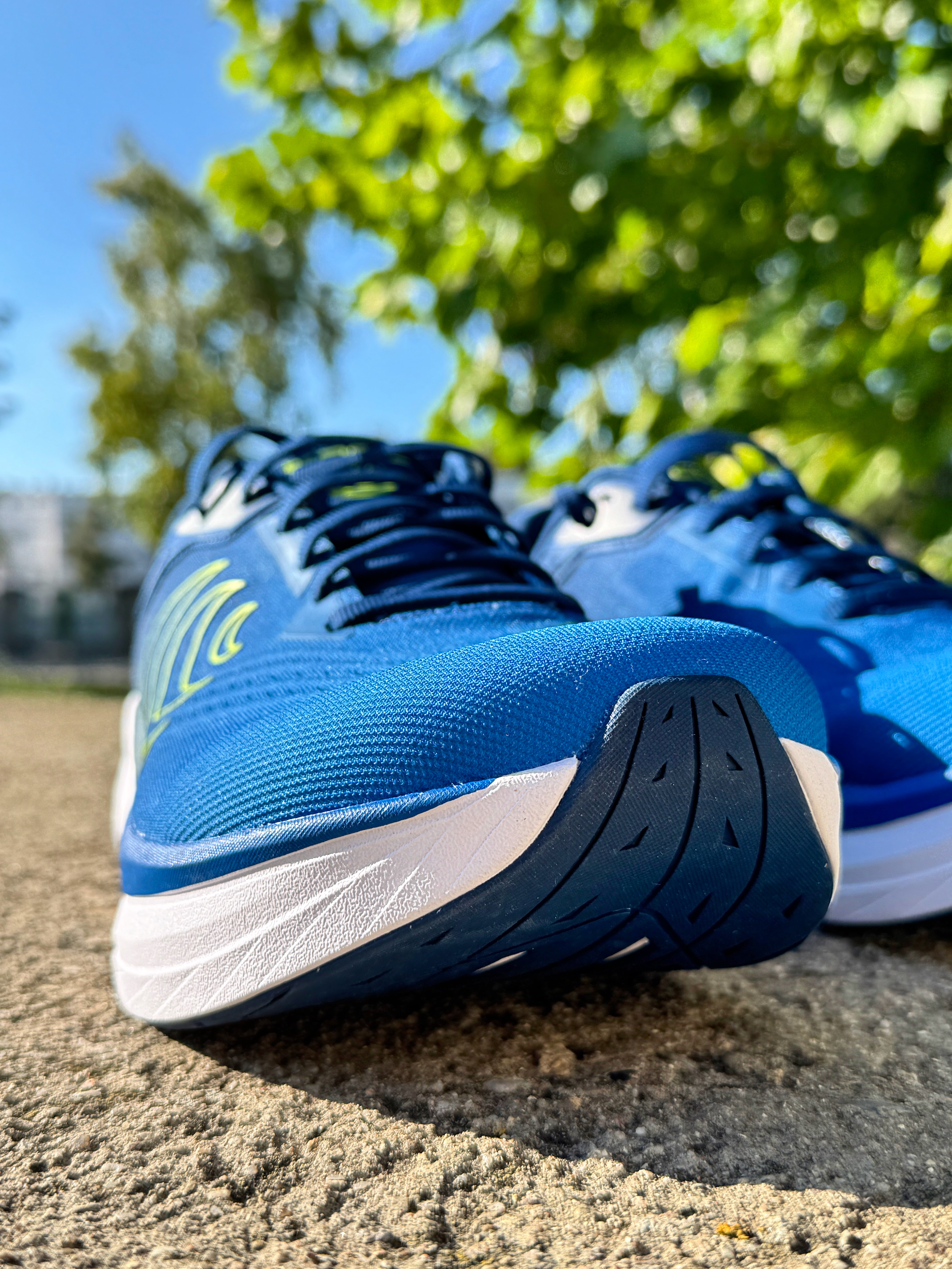 Topo Athletic Phantom 3 (2)